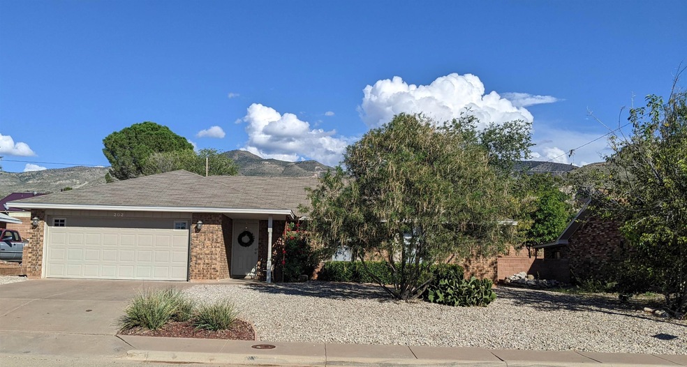 202 Sunrise Ave unit 10, Alamogordo, NM 88310 - photo 1