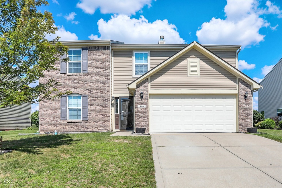 894 Grandiflora Dr, Greenwood, IN 46143 - photo 1