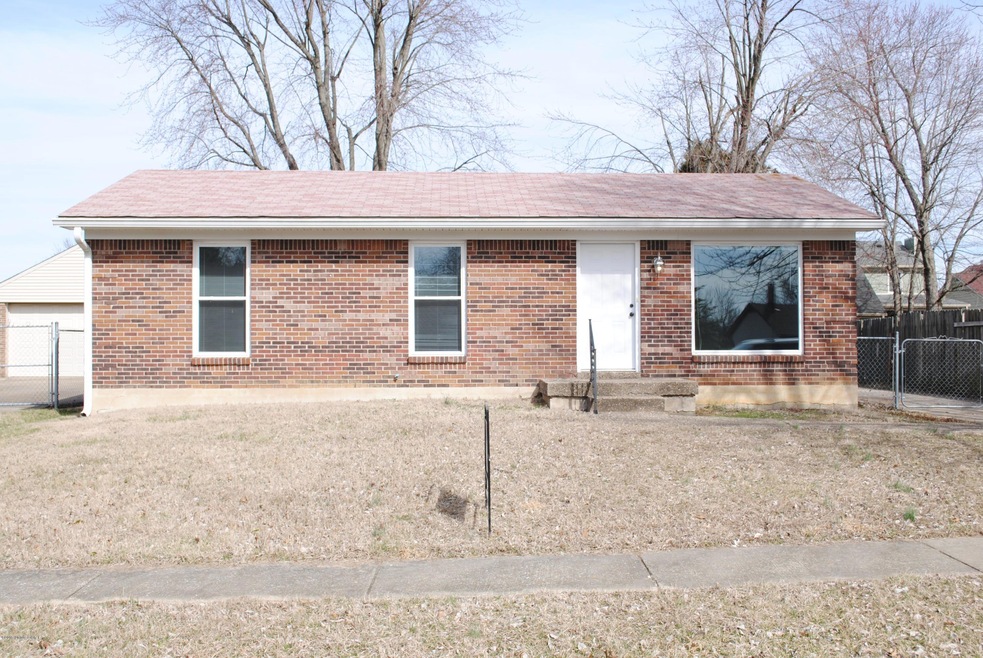 6811 Spourtland Dr, Louisville, KY 40228 - photo 1