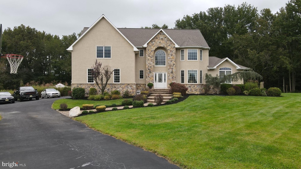 26 Sweet Briar Ct, Mullica Hill, NJ 08062 - photo 1