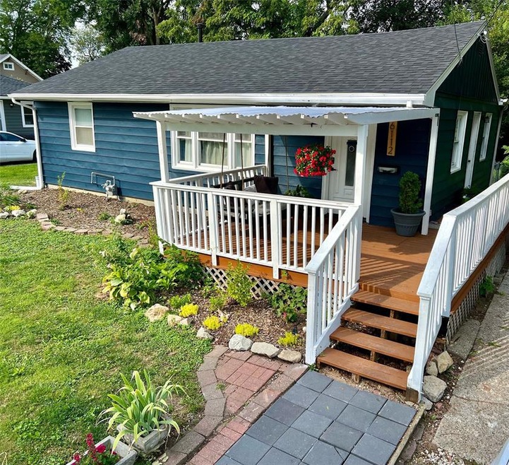 6112 SW 19th St, Des Moines, IA 50315 - photo 1