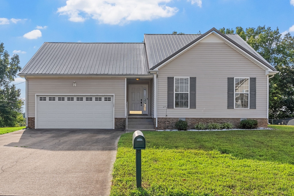Pending $275,000 • Co-Listing Agent