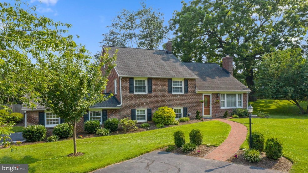 30 Anthony Wayne Dr, Wayne, PA 19087 - photo 1