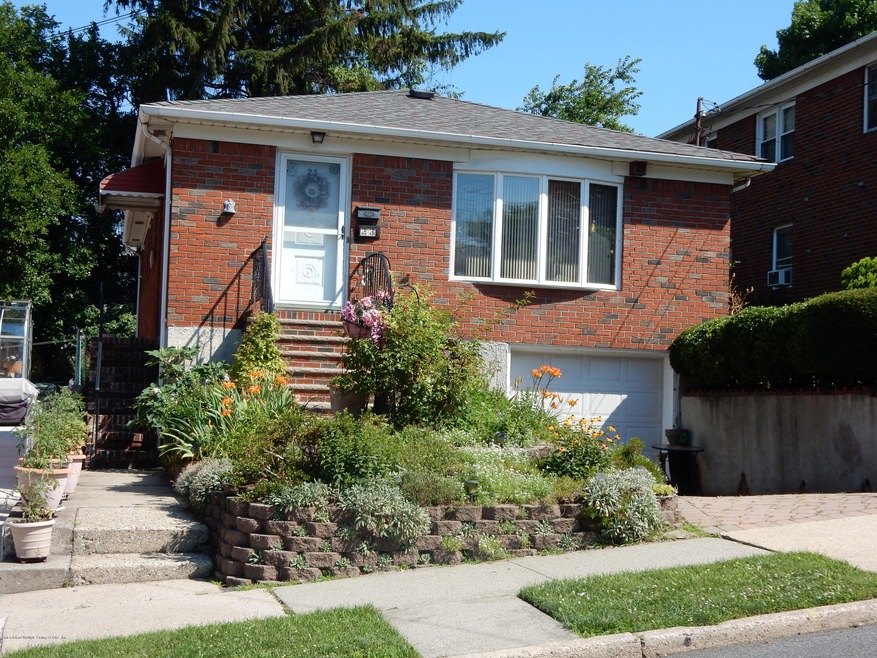 23 Sunnyside Terrace, Staten Island, NY 10301 - photo 1