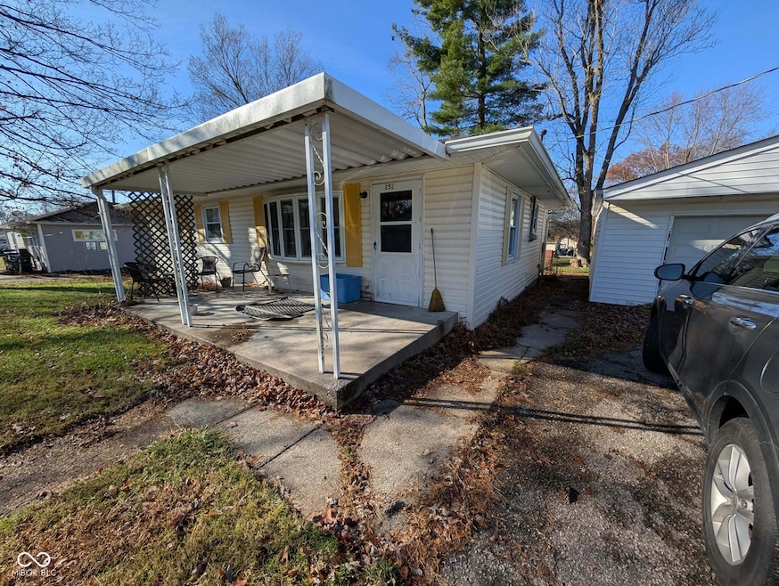 252 Hurst Ave, Cloverdale, IN 46120 - photo 1