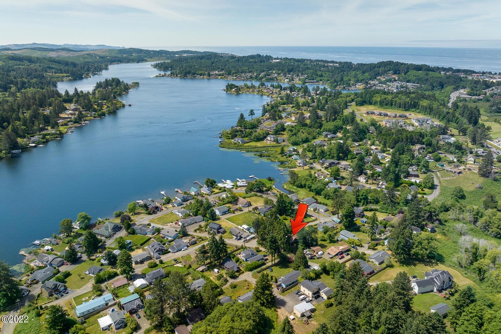 4925NE49th-30