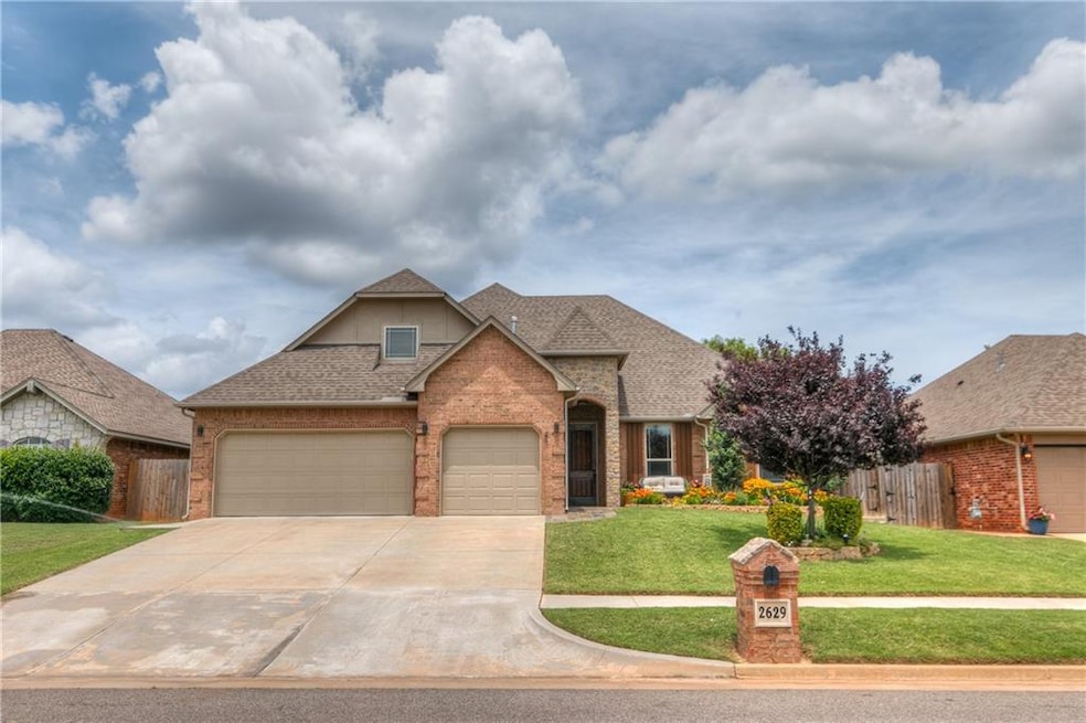 2629 SE 9th Cir, Moore, OK 73160 - photo 1