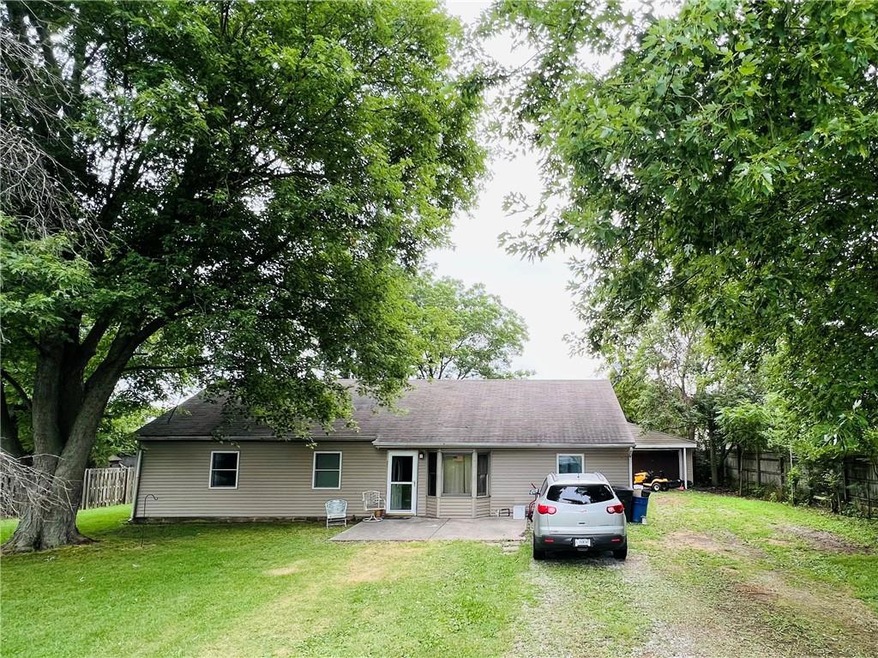 2041 N Centerline Rd, Franklin, IN 46131 - photo 1