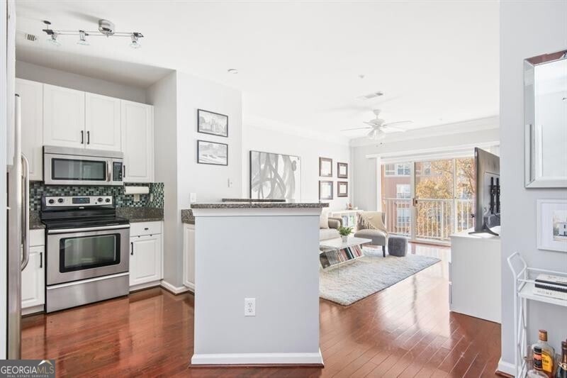 Sold $200,000 • Co-Listing Agent