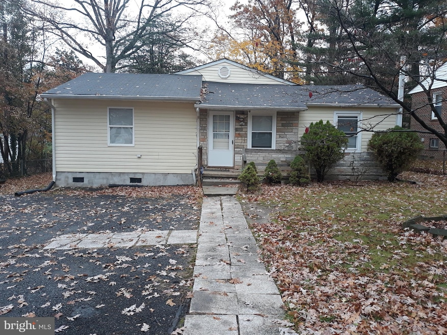 5403 Lanham Station Rd, Lanham, MD 20706 - photo 1