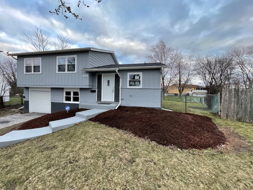 17671 Country Club Ln, Country Club Hills, IL 60478 - photo 1