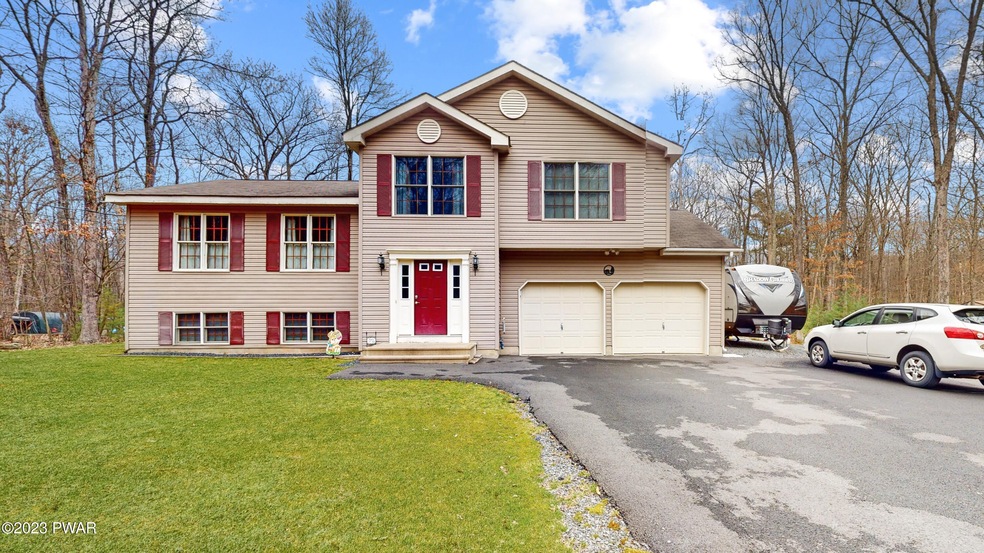 114 Bayberry Dr, Dingmans Ferry, PA 18328 - photo 1