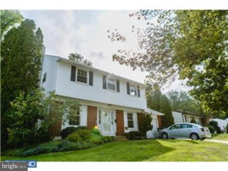 617 Walnutree Ln, Claymont, DE 19703 - photo 1