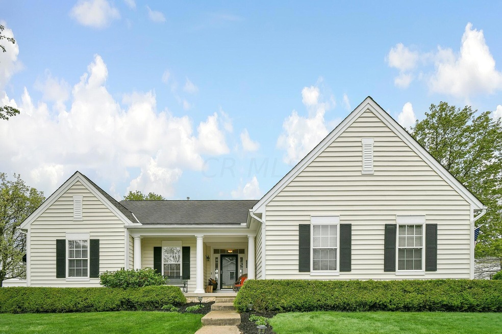 1-web-or-mls-5737-lake-forest-way