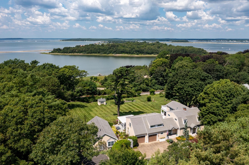 580 Shore Rd, Pocasset, MA 02559 - photo 1