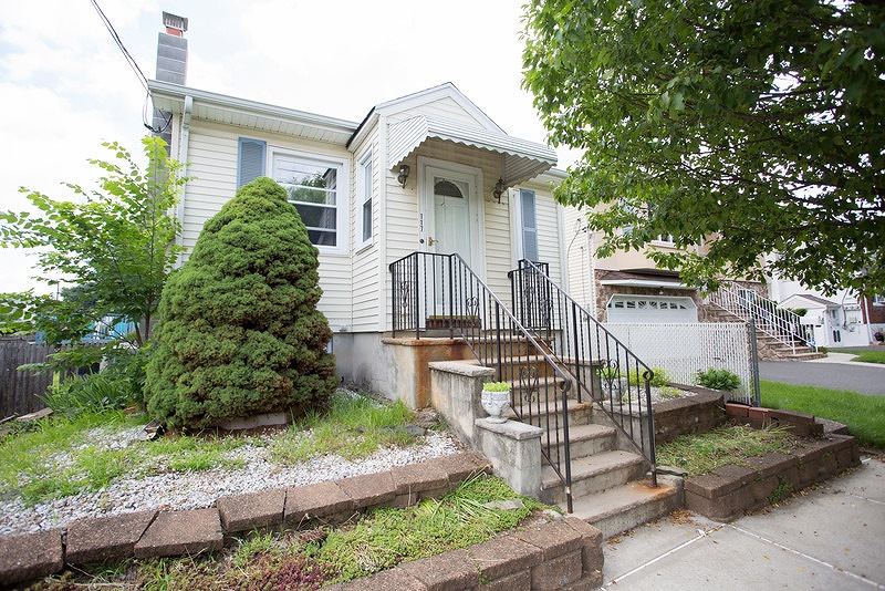 117 Mckinley Ave, Lodi, NJ 07644 - photo 1