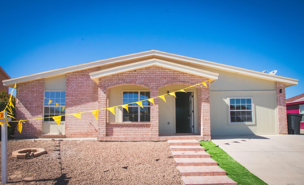 745 Maravillas St, El Paso, TX 79928 - photo 1