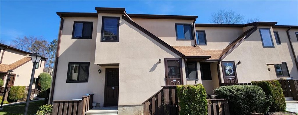 16 Bouton St E unit 21, Stamford, CT 06907 - photo 1