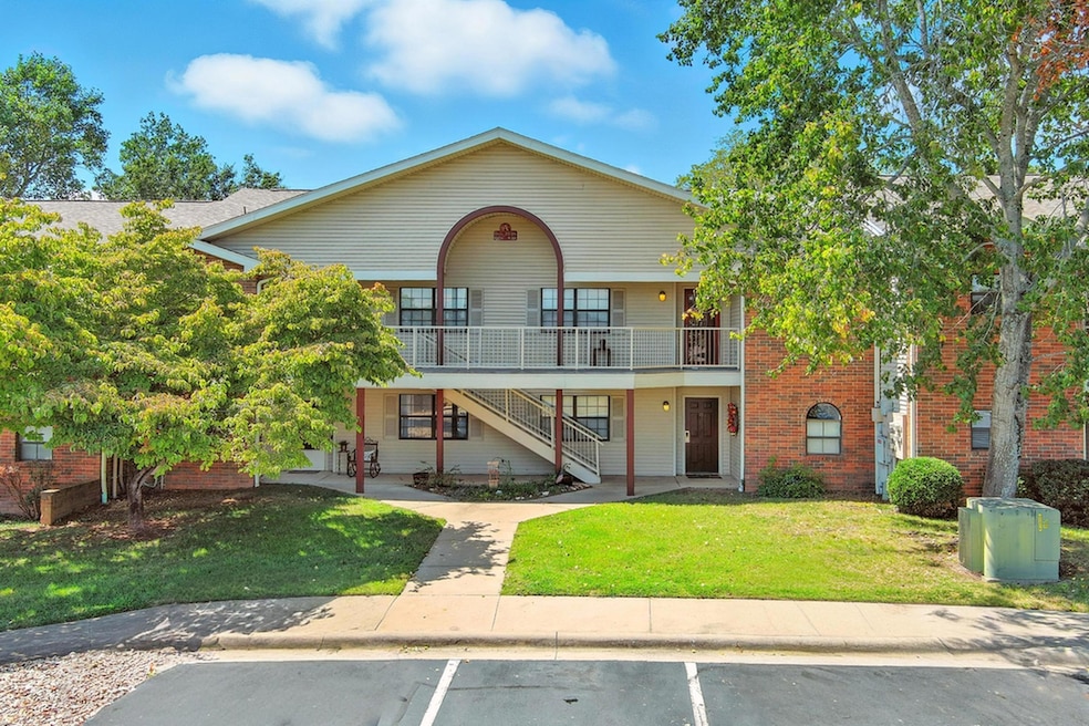 For Sale $230,000 • Co-Listing Agent