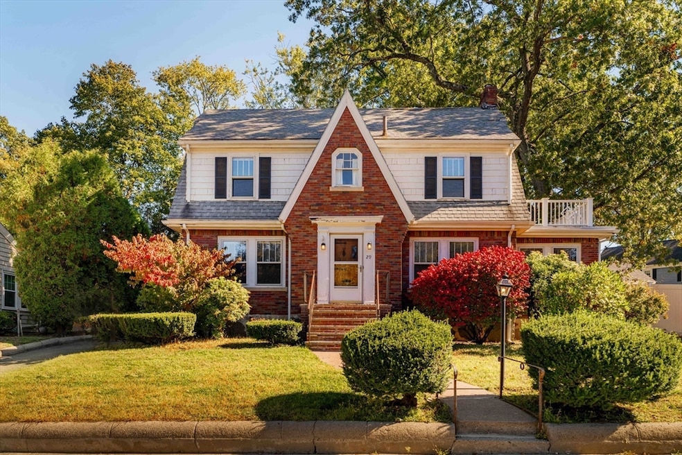 Pending $839,000 • Co-Listing Agent