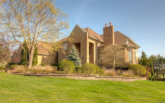 3577 Vineyard Springs Ct, Rochester, MI 48306 - photo 1