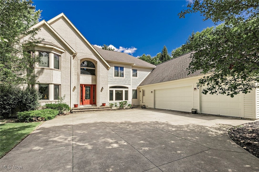 Under Contract $850,000