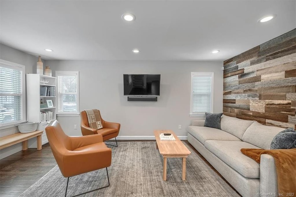 18 Old Elm Rd, Fairfield, CT 06825 - photo 1