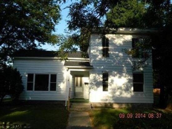 1000 Lincoln Lake, Lowell, MI 49331 - photo 1