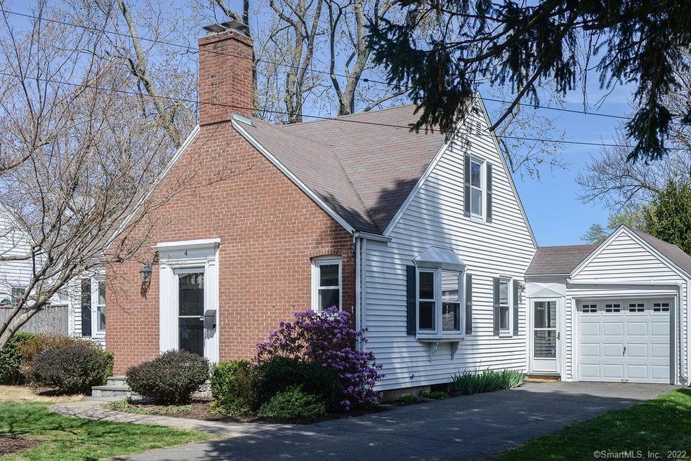 4 Crosshill Rd, West Hartford, CT 06107 - photo 1