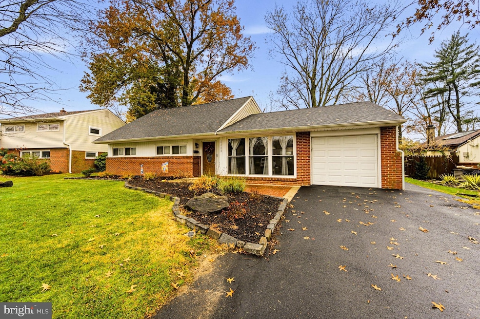 1111 N Hilton Rd, Wilmington, DE 19803 - photo 1