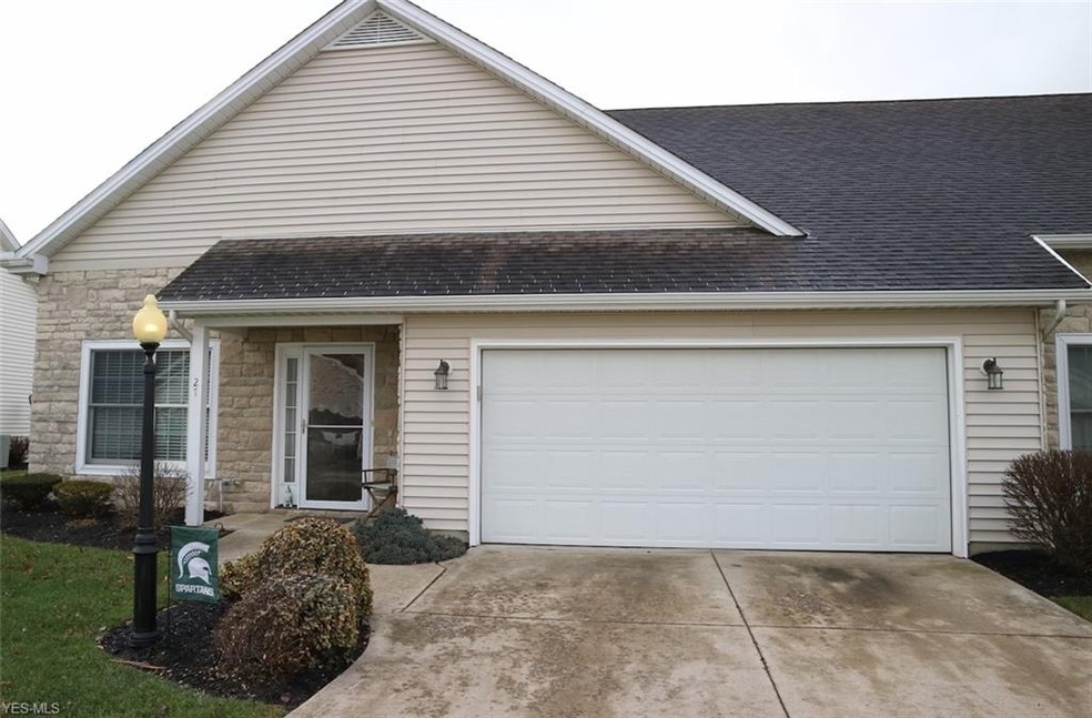 27 Canterbury Cir unit 21, Oberlin, OH 44074 - photo 1