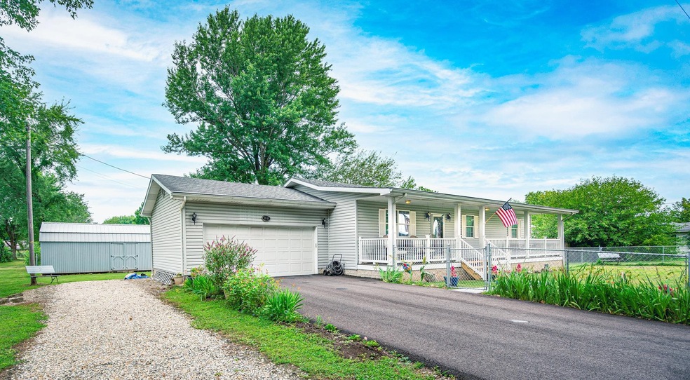 2066 14th St, Greenup, KY 41144 - photo 1