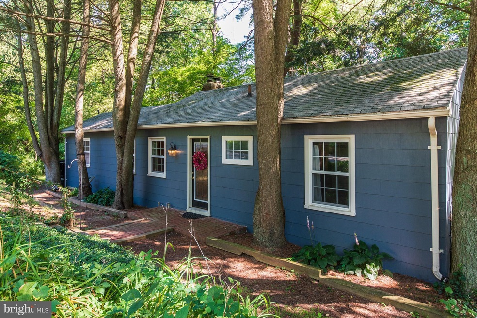 11946 Falls Rd, Cockeysville, MD 21030 - photo 1