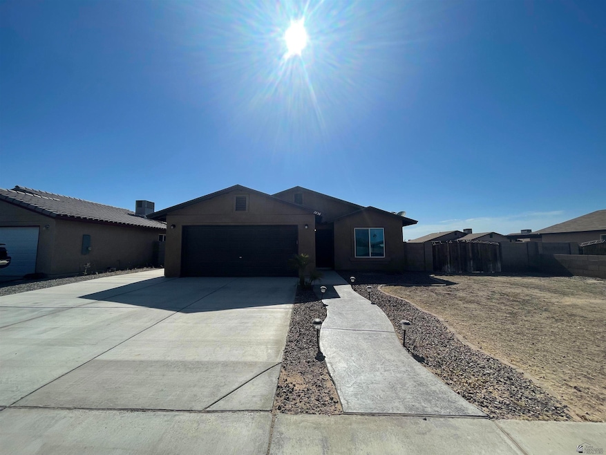 3736 S Susannah Dr, Yuma, AZ 85365 - photo 1