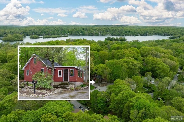 232 Pohatcong Rd, Highland Lakes, NJ 07422 - photo 1