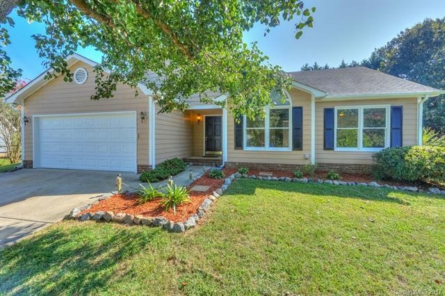 Updated Throughout Charming Ranch Style Home On Cu