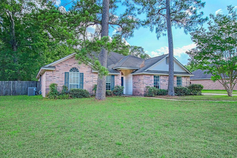 275 Hunters Glen Dr, Hudson, OK 74904 - photo 1