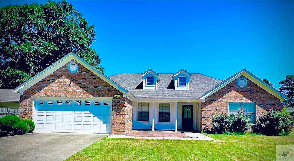 128 Eastline Rd, Wake Village, TX 75501 - photo 1