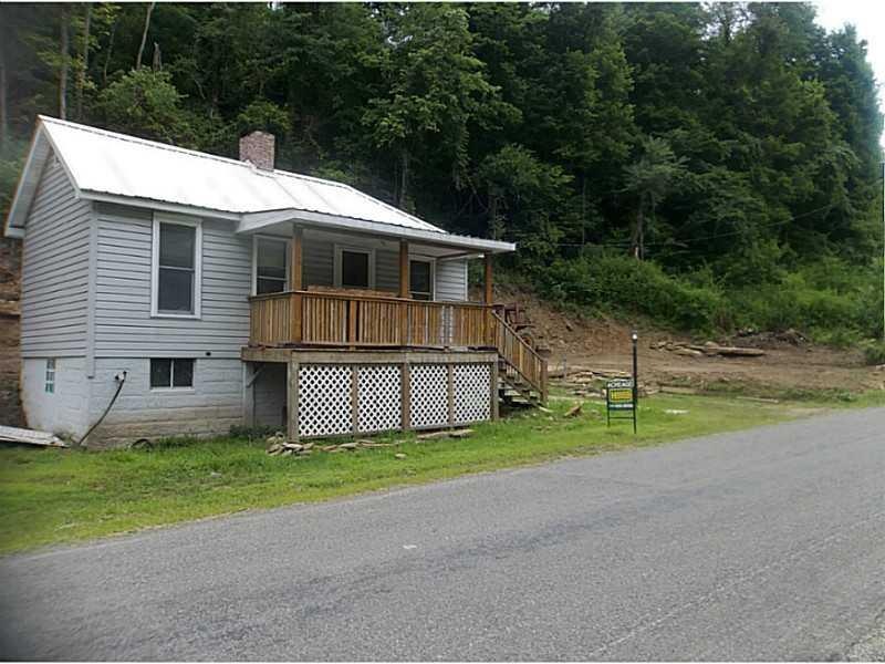 Exterior Front. Nice little bungalow