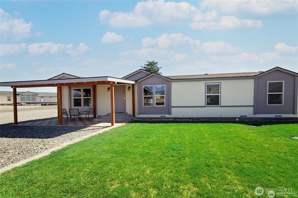 513 Tyler Place SW, Mattawa, WA 99349 - photo 1