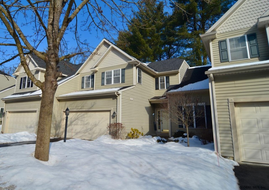 5 Connemara Ct, Saratoga Springs, NY 12866 - photo 1