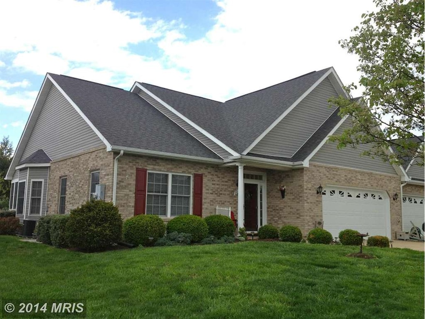 306 Lynn Dr, Stephens City, VA 22655 - photo 1