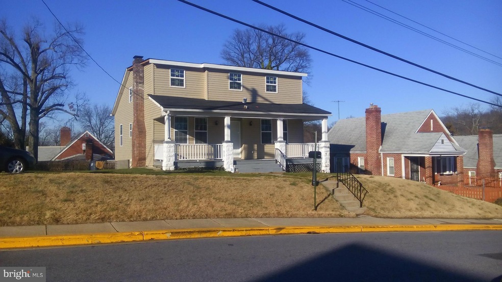 5300 Tilden Rd, Bladensburg, MD 20710 - photo 1