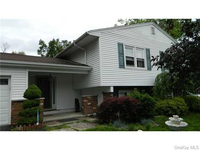 115 Barnes Rd, Blooming Grove, NY 10914 - photo 1