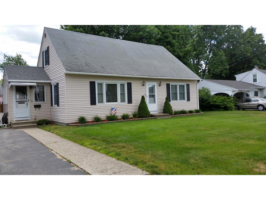 20 Russell St, Nashua, NH 03060 - photo 1