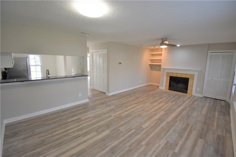 400 Teal Ct, Roswell, GA 30076 - photo 1