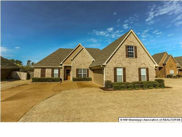 1809 Manor Place Dr, Hernando, MS 38632 - photo 1