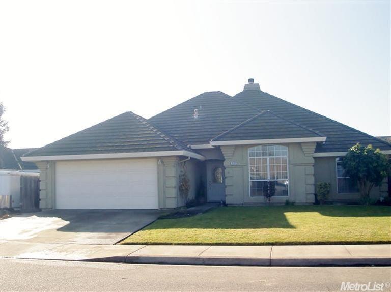 2171 Navajo Ct, Oakdale, CA 95361 - photo 1