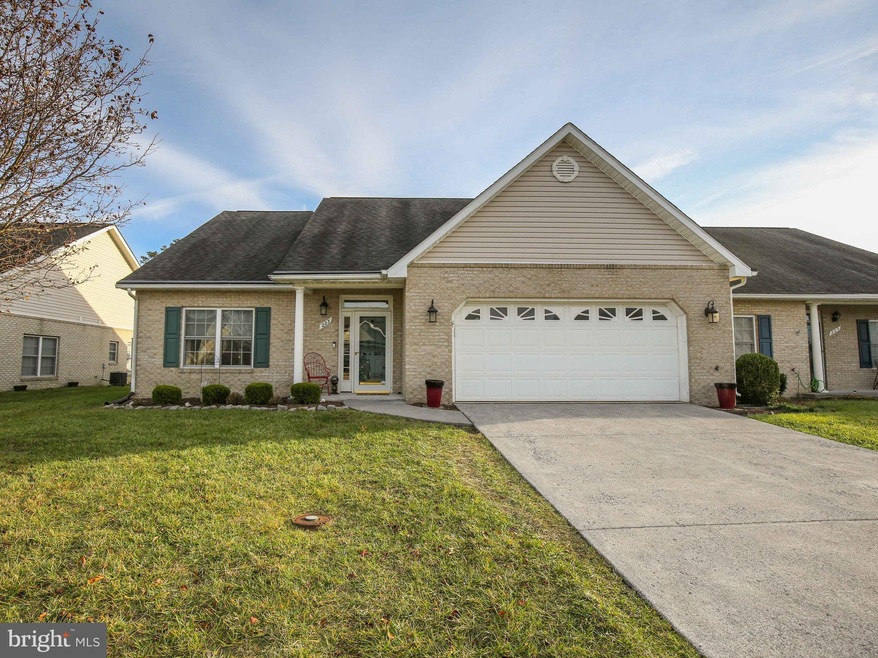 223 Lynn Dr, Stephens City, VA 22655 - photo 1