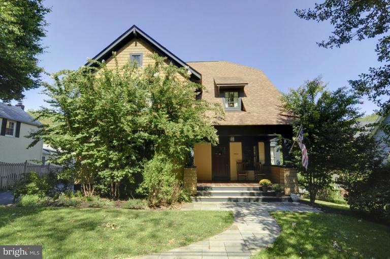 1903 Franklin Ave, McLean, VA 22101 - photo 1